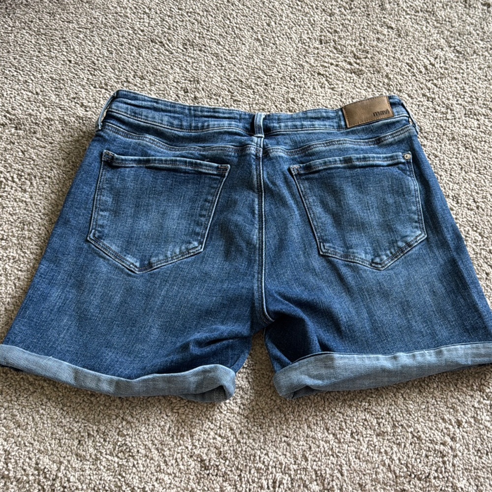 Mavi Blue Jean Shorts Distressed Mid-Thigh